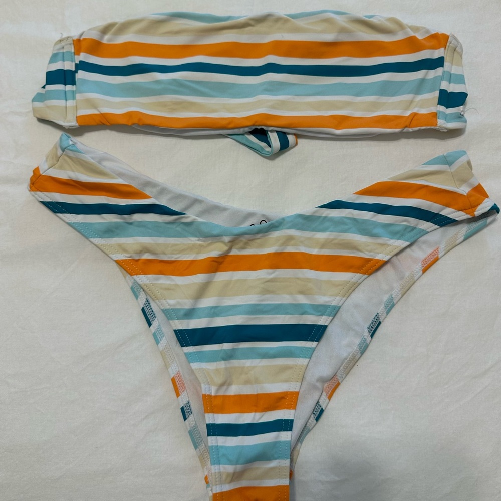 roxy strapless striped swimsuit size M